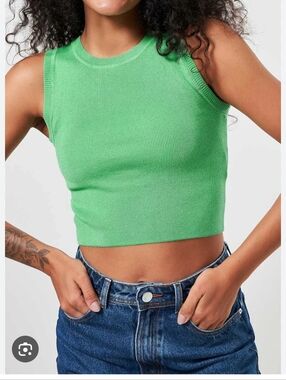 NWT Zara Bright Green Knit Cropped Top Size Small Sleeveless Viscose